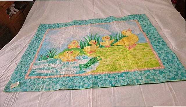 Baby Duck Quilt