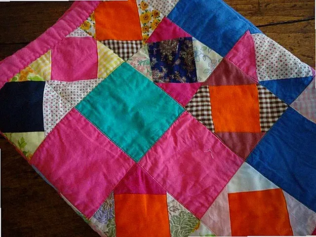 HANDMADE Multicolored BRIGHT FLORAL Geometric SQUARES PATCHWORK Baby CRIB QUILT