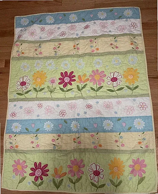 Pottery Barn Kids Daisy Garden Flowers Quilt Quilted Crib Bedding 36x50